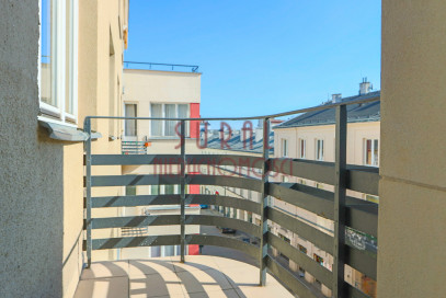 Mieszkanie Sprzedaż Warszawa przy Foksal/ciche/balkon/winda/słoneczne/modernistyczna kamienica z lat 30